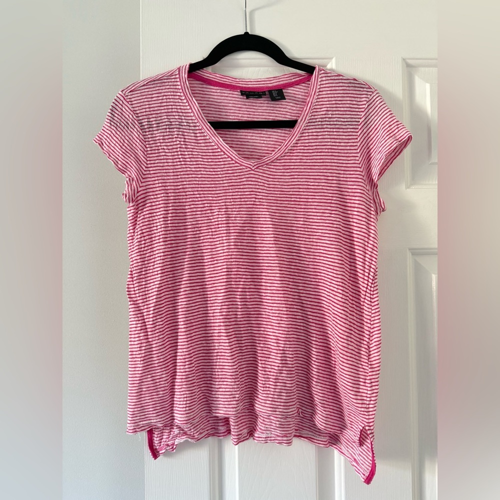 Tahari linen v neck shirt pink white stripe